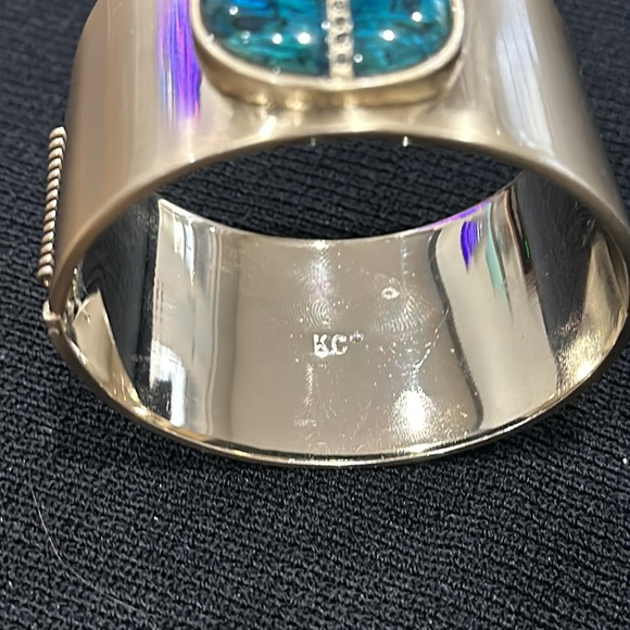 Kenneth Cole Wide Cuff With Stunning Peacock Stone With Crystal Enhancements - Picture 6 of 8